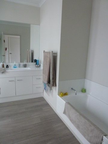 HOME IN THE LAKES - Pyes Pa - Photo 5