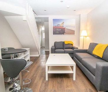 Parton Street Room 3 (Double) - Photo 1