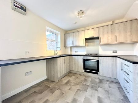 3 bedroom terraced house to rent - Photo 2