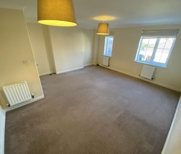 3 bedroom end of terrace house to rent - Photo 6