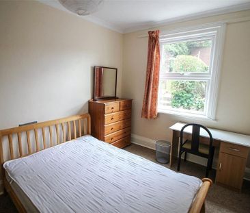 4 bedroom detached house to rent - Photo 4