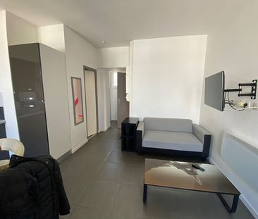 Location Appartement 2 pièces 36m² - Photo 2