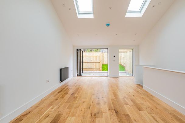 2 bedroom terraced house to rent - Photo 1