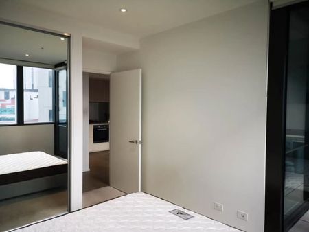 Waterfront Living at 883 Collins St - Photo 3