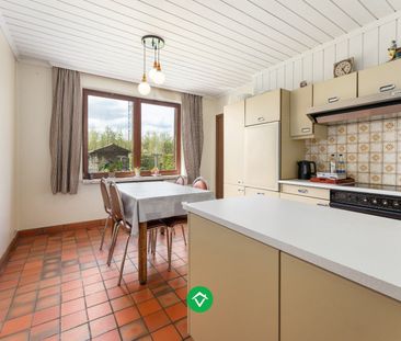 Alleenstaande woning met drie slaapkamers en dubbele inpandige gara... - Foto 2