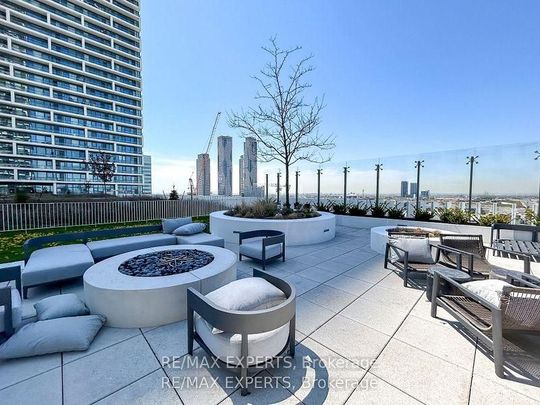 For Lease - 9 Buttermill Avenue Unit# Th05, Vaughan, Ontario - Photo 1