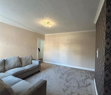 3 bedroom ground floor flat to rent - Photo 1