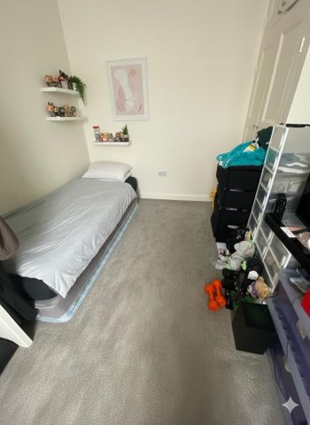 3 bedroom terraced house to rent - Photo 3