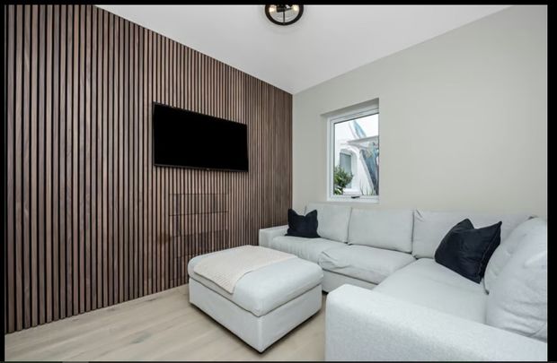 Room in a Shared House, Ferndale Road, SW4 - Photo 1