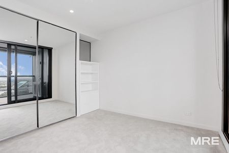 1708/9-23 Mackenzie Street, Melbourne - Photo 2