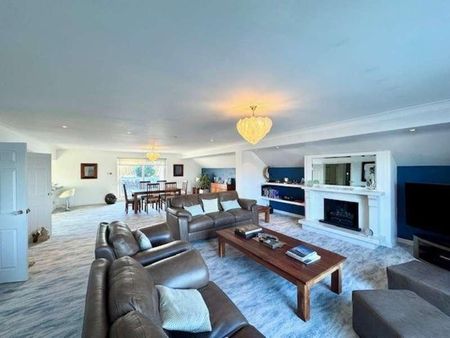 Wellington Road, Enfield, EN1 - Photo 3