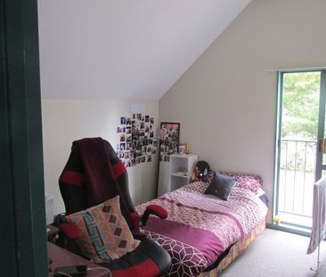 1 ROOM FOR RENT STUDENT ACCOMMODATION - Photo 3