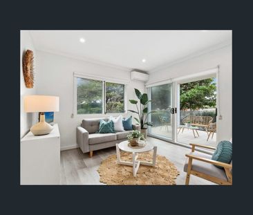 Bright Two Bedroom Apartment - Photo 1