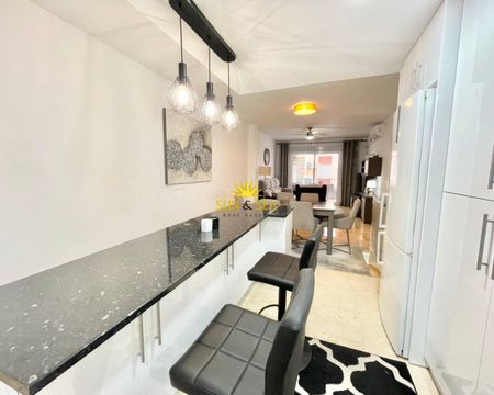 THREE-BEDROOM APARTMENT – TORREVIEJA - Photo 2