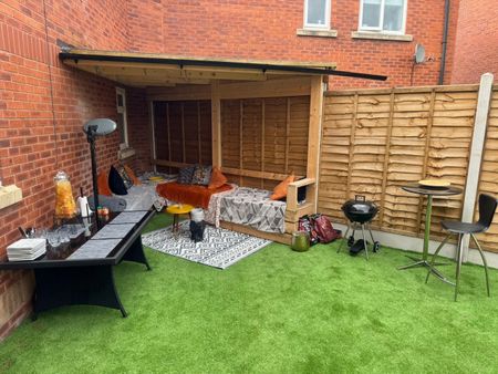 2 Bed Semi-Detached House, Chorlton Road, M15 - Photo 3