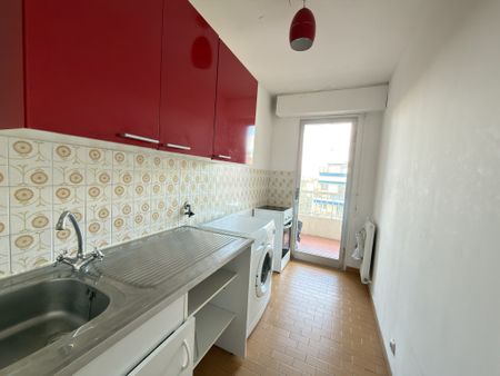 Location Appartement 1 pièce 30m² ANTIBES 06600 - Photo 2