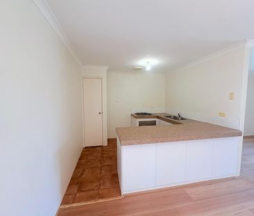 Spacious 3-Bedroom Villa with Modern Amenities - Photo 6