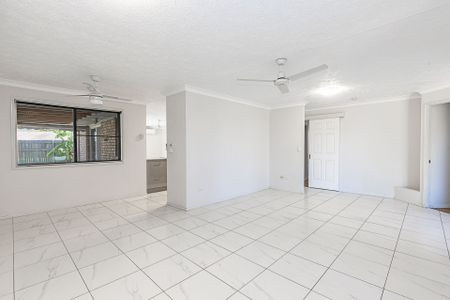 2 Zamia Court, Annandale - Photo 3