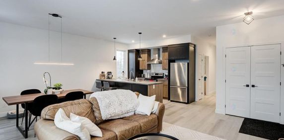 Grand 4 1/2 à louer à Cowansville - Photo 2