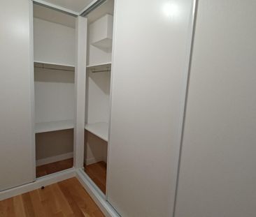location Appartement T3 DE 90.6m² À ISSY LES MOULINEAUX - Photo 2