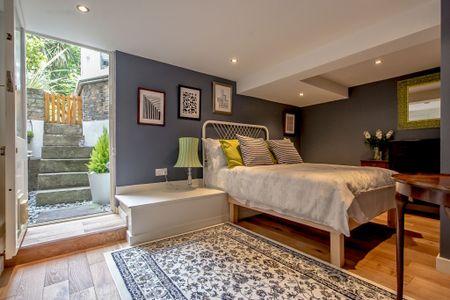 Stunning 1 bed TO LET - Photo 3