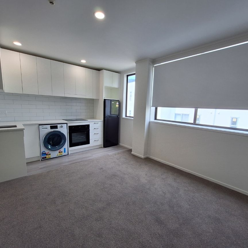 Beautifully Renovated, Perfectly Located - Photo 1