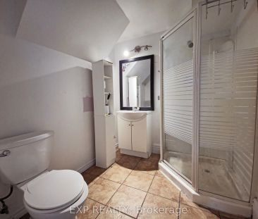 5815 Riverdale Crescent #Lower - Photo 2