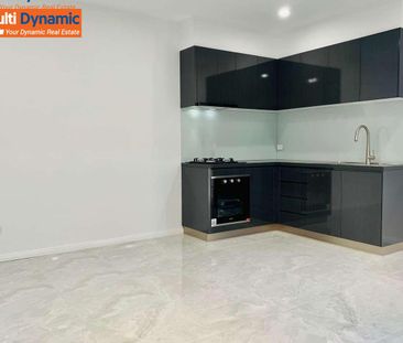 Modern living in a vibrant community - Photo 4