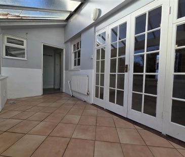 3 bedroom terraced house to rent - Photo 1