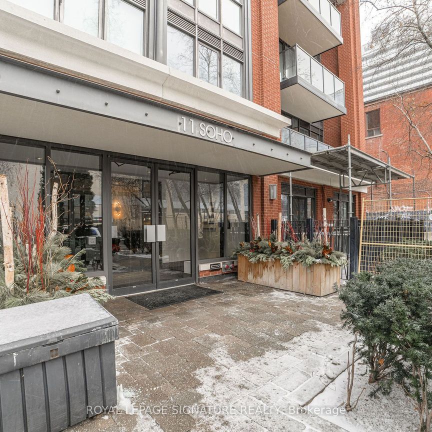 Phoebe on Queen Lofts 11 , #402 - Photo 1