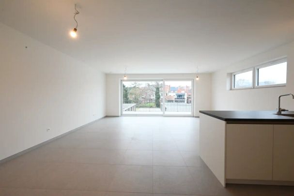 Nieuwbouwappartement te huur in het hartje van Ardooie! - Photo 1
