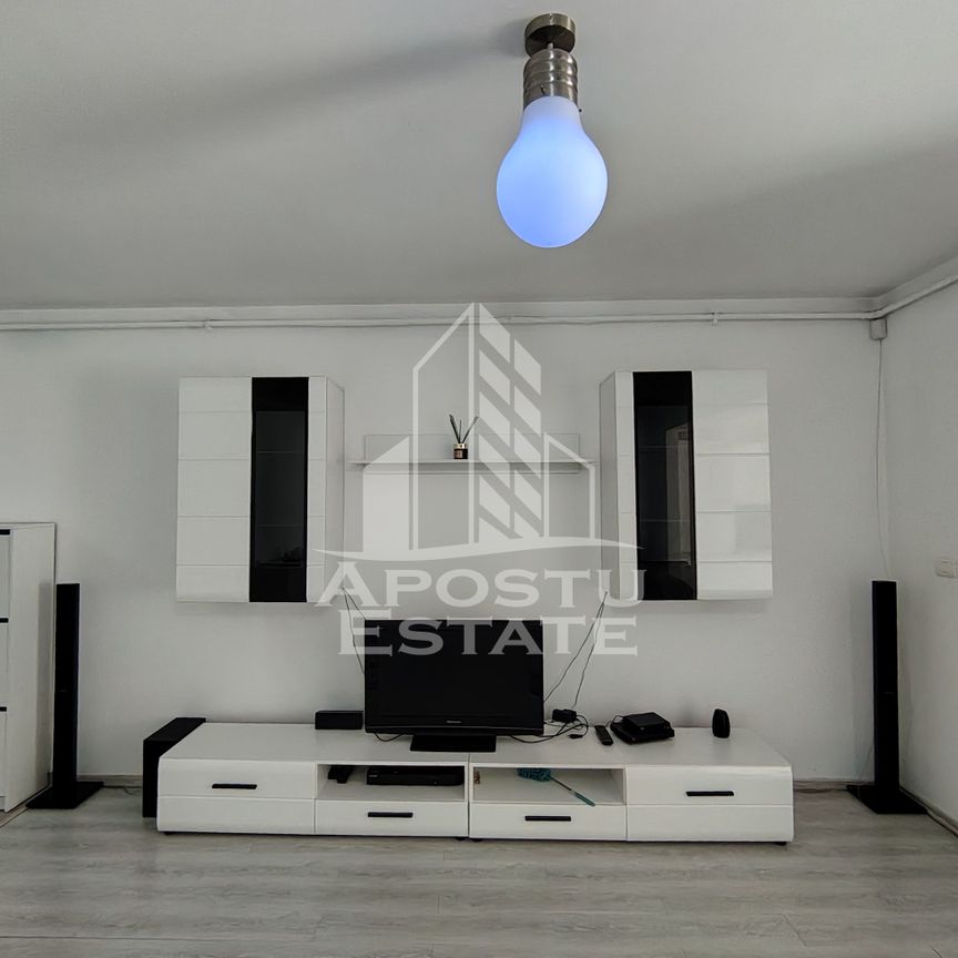 Apartament modern de inchiriat, 2 camere, 2 locuri de parcare, Giroc - Fotografie 1