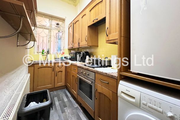 2 Bedroom Ground Floor Flat for rent in St. Johns Terrace - Photo 1