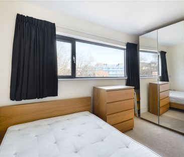 Tower Bridge Road, London, SE1 2AW - Photo 6