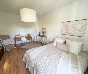 Location Appartement 3 pièces 81m² ROANNE 42300 - Photo 3