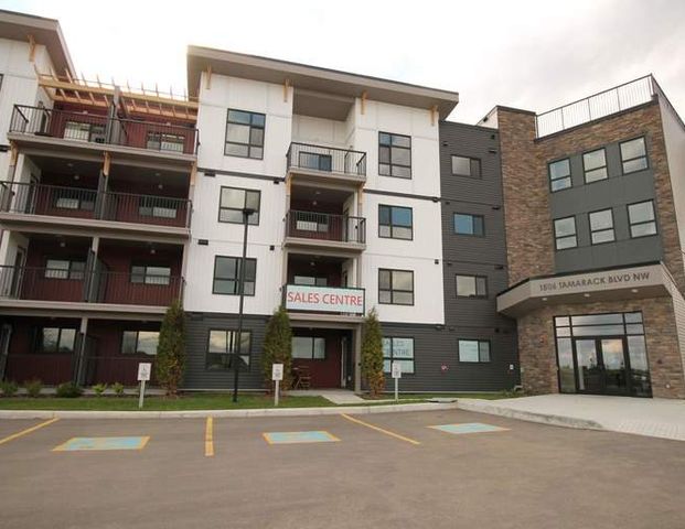 1506 Tamarack Blvd NW - #106 | 1506 Tamarack Blvd NW, Edmonton - Photo 1
