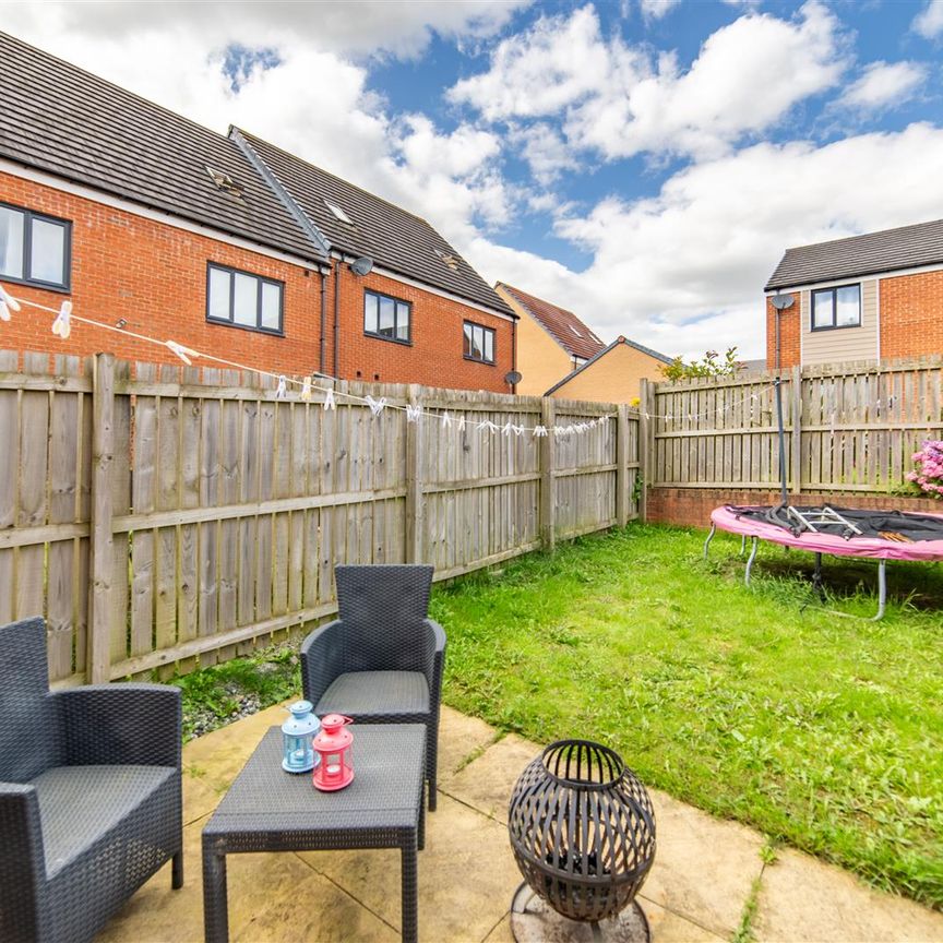 3 bed end of terrace house to rent in Greville Gardens, Newcastle Upon Tyne, NE13 - Photo 1