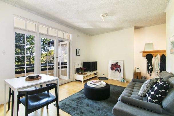 Gorgeous City Pad in the heart of Annandale - Photo 1