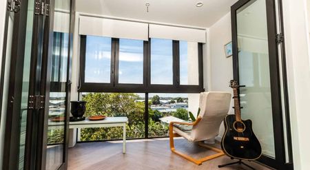 Secure and Convenient - Photo 5