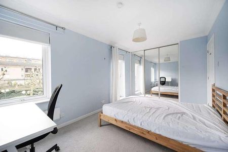 Bowmans Mews, Tower Hill, E1 - Photo 3