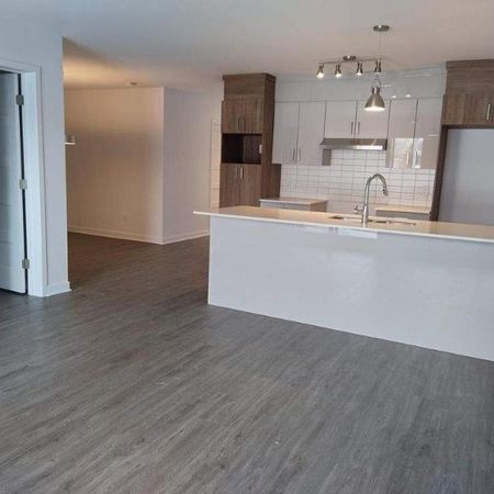 2 CH - 1 SDB - Laval - $2,250 /mo - Photo 4