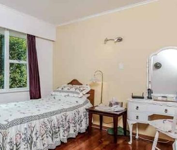 2-Bedrooms in Panmure - Photo 2