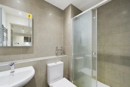 Clifton House, Broadway, Peterborough - Photo 3