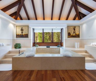 6 bedroom luxury Villa for rent in The Golden Mile, Marbella, Andalusia - Photo 6