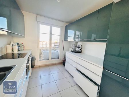 Location Appartement 5 pièces 98m² CHESSY 77700 - Photo 3