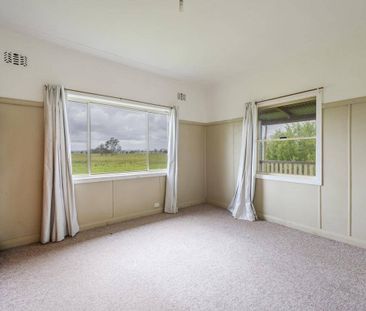 FARM HOUSE NEAR ULMARRA - Photo 5