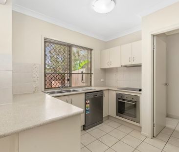 6/572 Sherwood Road, Sherwood QLD 4075 - Townhouse For Rent | Domain - Photo 6