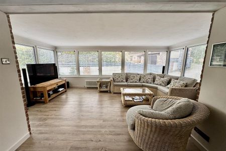 3 bedroom barn conversion to rent - Photo 2