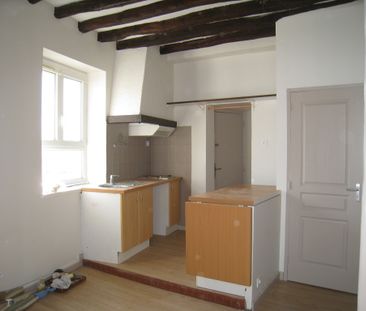 Location Appartement 2 pièces 28m² ORLEANS 45000 - Photo 2