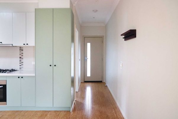 17 Wright Street, Reservoir VIC 3073 - Photo 1